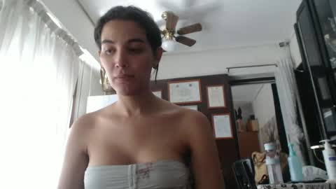 Snapshot of thayanizreal chatting on 06-19-26, 12:31 thayanizreal online show from 06-19-26, 12:31