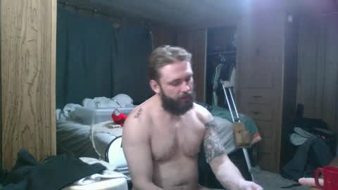 Snapshot of the4stringmotha chatting on 01-31-25, 05:53 BiggerINalaska online show from 01-31-25, 05:53