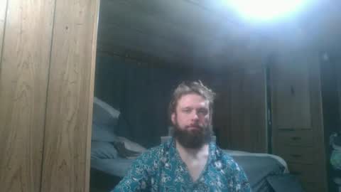 Snapshot of the4stringmotha chatting on 02-25-25, 01:06 BiggerINalaska online show from 02-25-25, 01:06