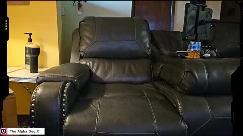 the_alpha_dog_xxx online show from 03-18-26, 09:51