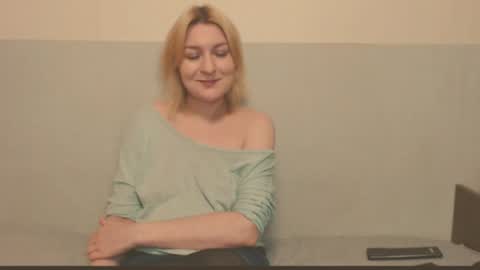 Snapshot of the_basic_instinctt chatting on 06-24-26, 11:59 Eva online show from 06-24-26, 11:59