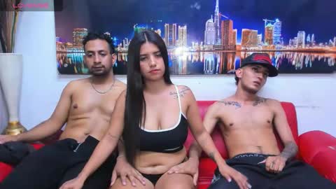 Snapshot of the_best_wild_sex chatting on 02-19-26, 08:05 HORNY 3SOME READY FOR DESTROY HER MIA AND DERECK MAXI MOD MARIO online show from 02-19-26, 08:05