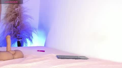 sofia online show from 11-29-25, 12:02