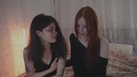 EllaLyn online show from 12-19-25, 12:28