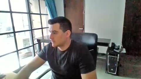 Snapshot of the_dark_knive_ chatting on 12-01-25, 09:42 the_dark_knive_ online show from 12-01-25, 09:42