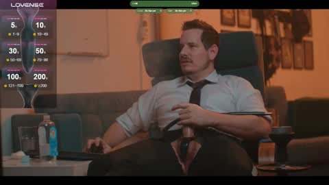 Snapshot of the_dilf chatting on 01-15-26, 06:33 The DILF - online show from 01-15-26, 06:33