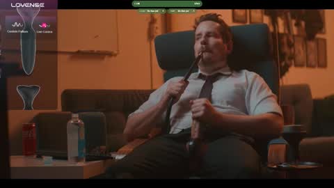 Snapshot of the_dilf chatting on 02-04-26, 05:30 The DILF - online show from 02-04-26, 05:30