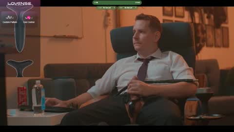 Snapshot of the_dilf chatting on 02-27-26, 05:35 The DILF - online show from 02-27-26, 05:35