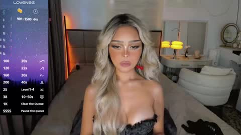 nabi butterfly online show from 12-21-24, 04:52