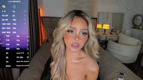 nabi butterfly online show from 12-22-24, 02:16