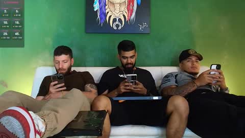 SCOTT  THEO  KAMERON  GENDERSON online show from 01-07-26, 10:12