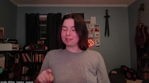 Snapshot of the_happy_space chatting on 04-23-26, 12:12 MATERNITY LEAVE online show from 04-23-26, 12:12