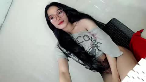 Snapshot of the_horny_bella chatting on 05-07-26, 01:38 the_horny_bella online show from 05-07-26, 01:38