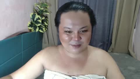 Snapshot of the_ladyboy_nextdoor69 chatting on 04-12-26, 11:48 the_ladyboy_nextdoor69 online show from 04-12-26, 11:48