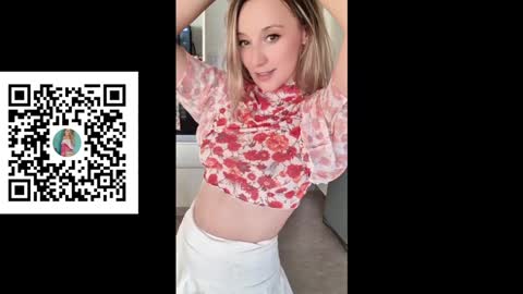 Snapshot of the_pussy_boulevard chatting on 10-16-25, 01:06 Anna online show from 10-16-25, 01:06