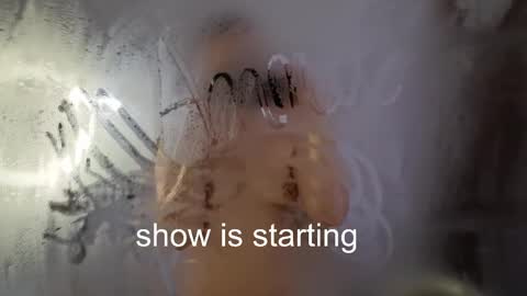 Snapshot of the_pussy_boulevard chatting on 04-11-26, 02:21 Anna online show from 04-11-26, 02:21