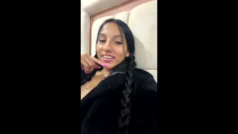 Snapshot of the_skinny_sweet chatting on 06-03-26, 11:54 Andrea online show from 06-03-26, 11:54