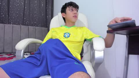 the_skinnyguys online show from 01-28-25, 10:45