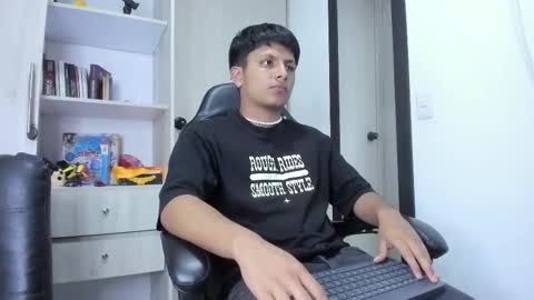 Danny online show from 11-28-25, 01:30