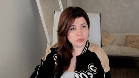 Thea online show from 04-30-26, 01:39