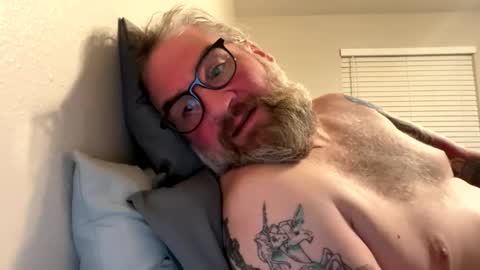 Snapshot of thealancross chatting on 03-03-26, 07:47 thealancross online show from 03-03-26, 07:47