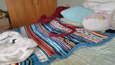 theauroramae -  online show from 10-05-25, 05:22