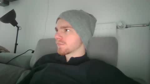 Snapshot of thebatguuy chatting on 12-15-24, 01:22 thebatguuy online show from 12-15-24, 01:22