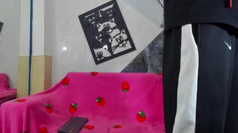 Snapshot of thebigdanni chatting on 03-14-26, 08:03 DEAN AND MARY online show from 03-14-26, 08:03