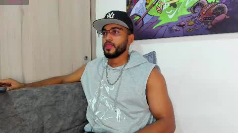 Snapshot of theblack_frank chatting on 06-18-26, 01:39 theblack_frank online show from 06-18-26, 01:39
