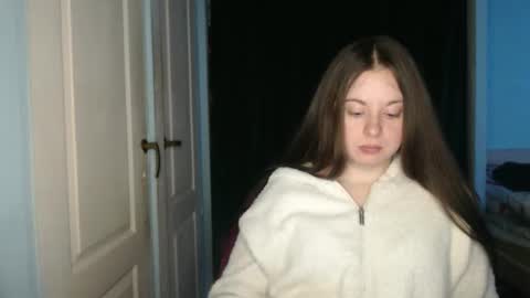 raissa online show from 04-01-26, 04:37