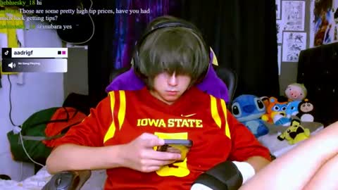 Snapshot of thebluesky_18 chatting on 07-03-26, 02:56 thebluesky_18 online show from 07-03-26, 02:56
