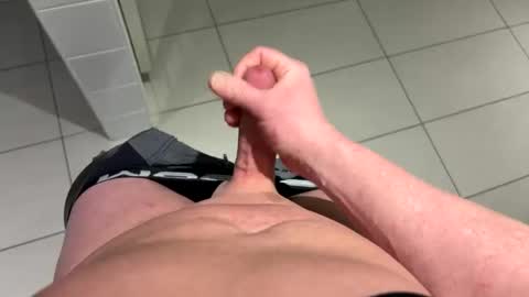 Snapshot of thebodythefeet chatting on 02-13-26, 03:19 thebodythefeet online show from 02-13-26, 03:19