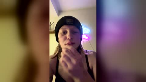 Snapshot of theborderline14 chatting on 02-02-26, 05:50 theborderline14 online show from 02-02-26, 05:50