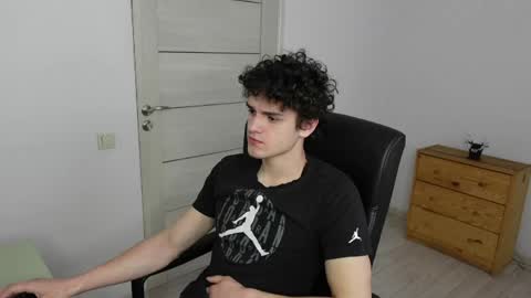 Snapshot of thebrad_holloway chatting on 05-10-26, 07:02 Thebrad H online show from 05-10-26, 07:02