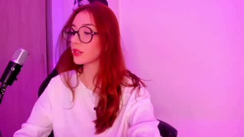 Snapshot of thecosmicgirl chatting on 02-03-25, 11:58 Alicia Alikath  online show from 02-03-25, 11:58