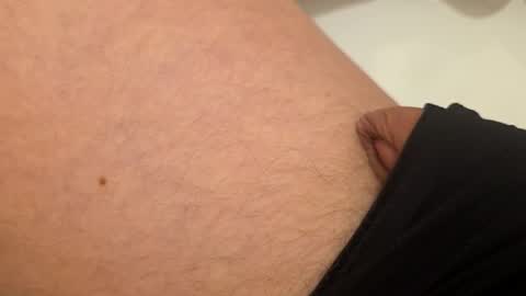 Snapshot of thecum9869 chatting on 03-29-26, 06:08 thecum9869 online show from 03-29-26, 06:08