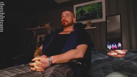 Snapshot of theehhteam chatting on 02-03-25, 02:47 H online show from 02-03-25, 02:47