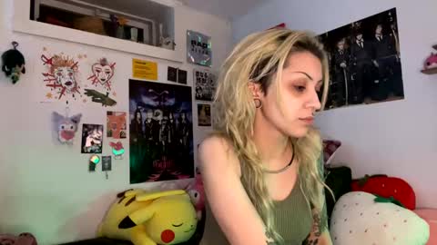 KIng Venus online show from 12-22-24, 03:00