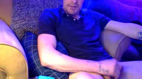 Snapshot of theerealjonnymike chatting on 02-28-26, 05:52 theerealjonnymike online show from 02-28-26, 05:52