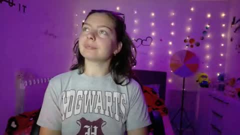 TheFarmergirl online show from 09-29-25, 03:44