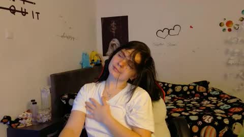 TheFarmergirl online show from 11-17-25, 05:30