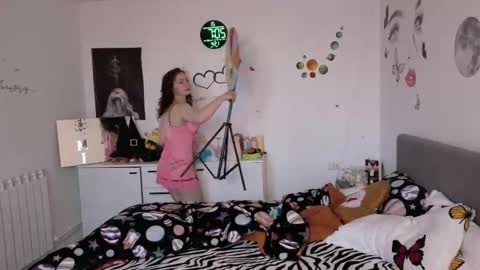 Snapshot of thefarmergirl chatting on 04-21-26, 04:08 TheFarmergirl online show from 04-21-26, 04:08