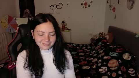 Snapshot of thefarmergirl chatting on 05-12-26, 06:38 TheFarmergirl online show from 05-12-26, 06:38