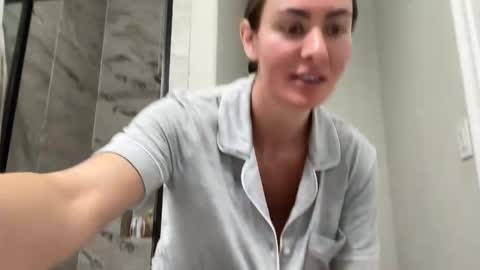 Alyssa Rhoades online show from 11-20-25, 11:37