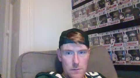 Snapshot of thegingerjim chatting on 10-22-25, 12:22 thegingerjim online show from 10-22-25, 12:22