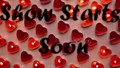 Snapshot of thegoldenbud420 chatting on 05-19-26, 11:44 CoupleInBloom online show from 05-19-26, 11:44