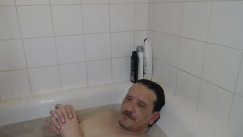 Snapshot of thegreeneyes95 chatting on 01-07-26, 06:10 Green online show from 01-07-26, 06:10