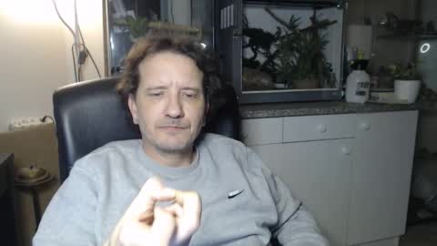 Snapshot of thegreeneyes95 chatting on 02-07-26, 11:08 Green online show from 02-07-26, 11:08