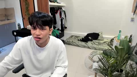 Green online show from 01-03-25, 04:22