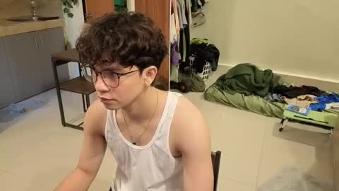 Green online show from 03-25-26, 05:35